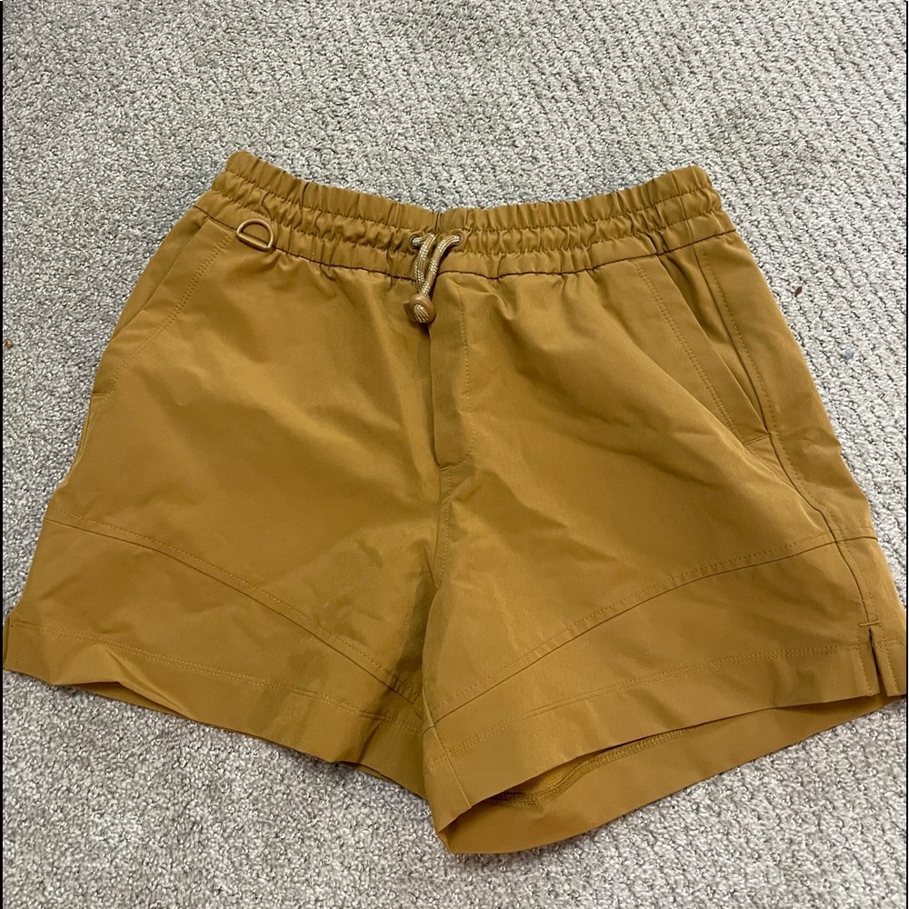Old Navy High-Waisted shorts - 4.5” inseam